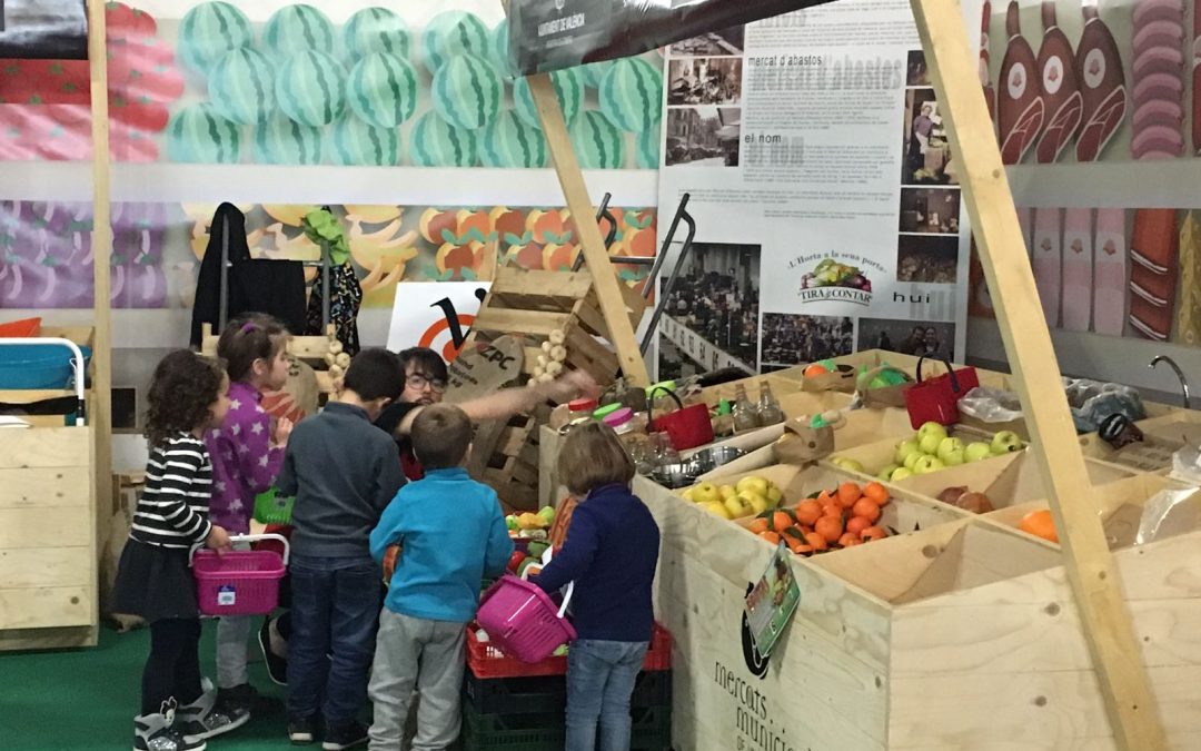 Cerca de 2.500 niños han disfrutado del estand de la Concejalía en Expo Jove
