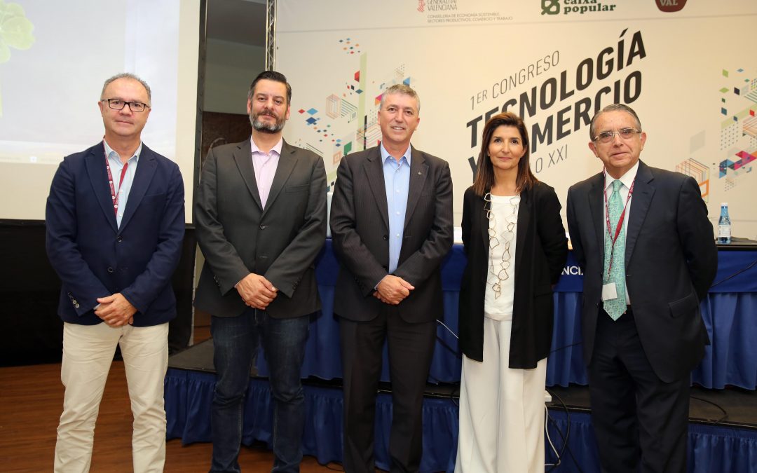 El concejal de Comercio participa en el primer Congreso de Tecnología y Comercio de CECOVAL
