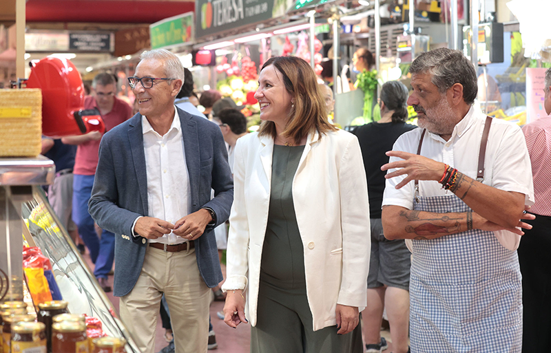Catalá aumenta un 9% hasta llegar a los  5,4 millones de euros para mejorar los comercios y mercados municipales de Valencia